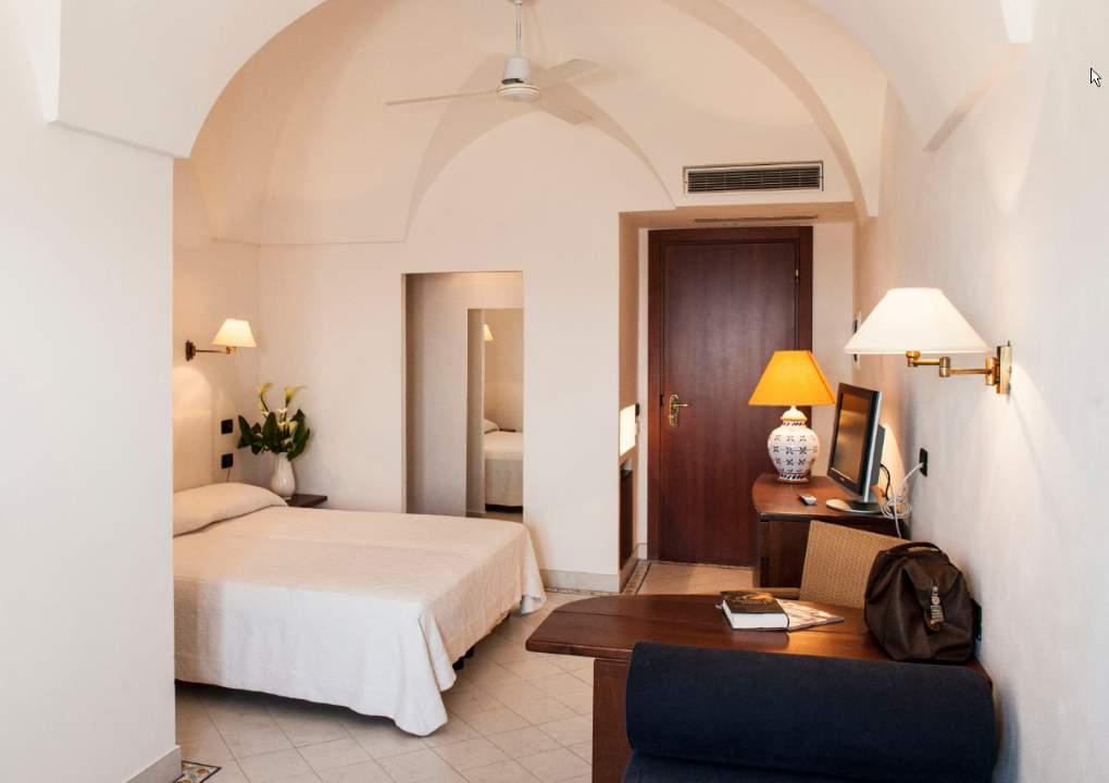 Cossyra Hotel Madonna Delle Grazie Exterior foto